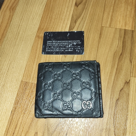 Authentic Gucci signature wallet - Picture 9 of 14